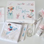 Trusou botez - Fetița cu flori albastru