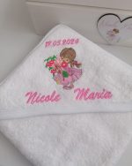 Trusou botez -Fetita cu flori in brate - imagine 3
