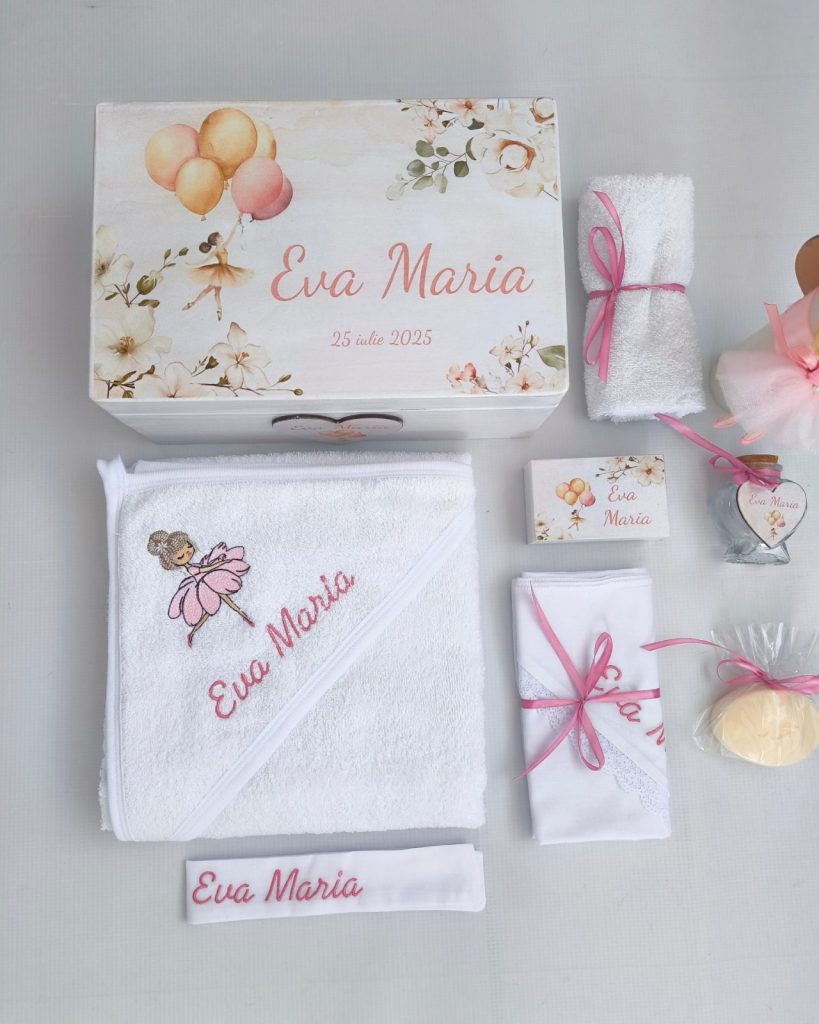 Trusou de botez personalizat brodat cu numele copilului